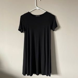 Hourglass Lilly Black T-Shirt Dress